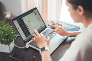 Job Oriented Courses for Commerce Graduates